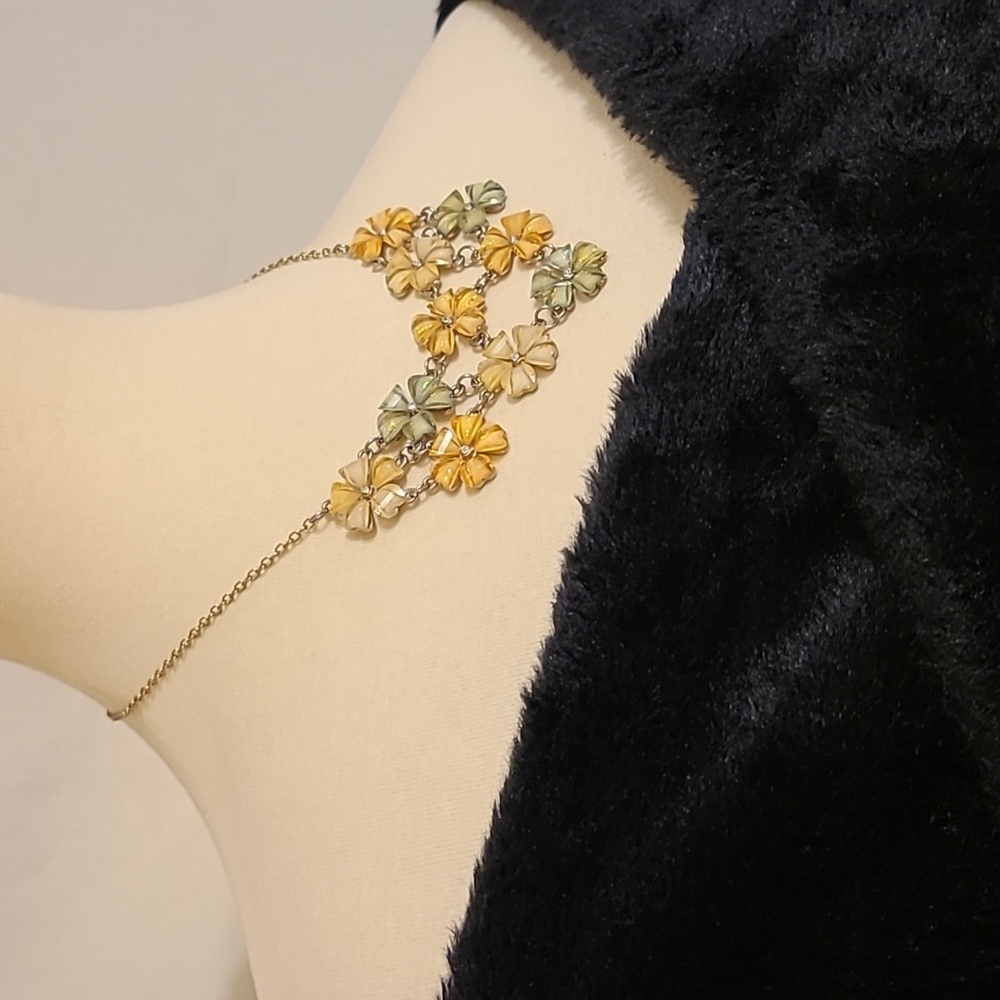 Yellow and Green Floral Design Statement Necklace - Picture 3 of 9